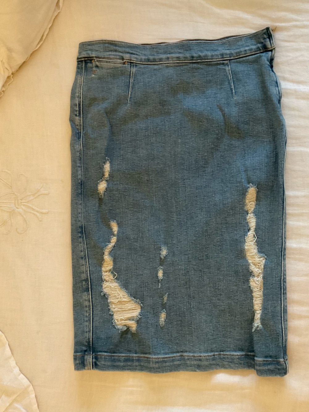 Frame Denim Distressed Light Blue Denim Pencil Skirt